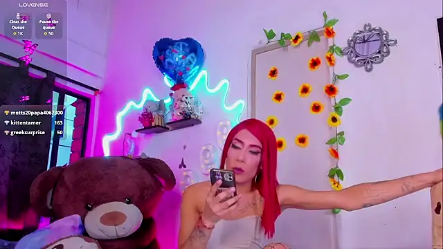 daniela_bigcock22 live sex cam