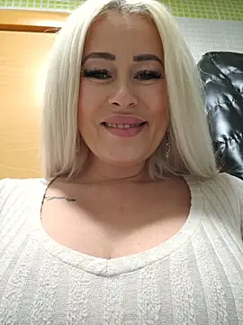 MILFBARBY live sex cam