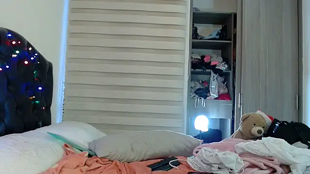 gooddes303salome live sex cam