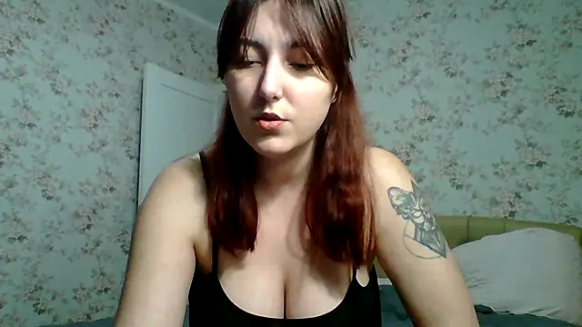 MiaStika live sex cam