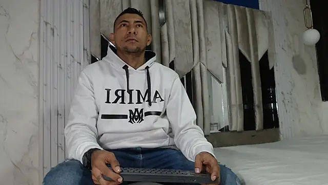 Morganandmegan live sex cam