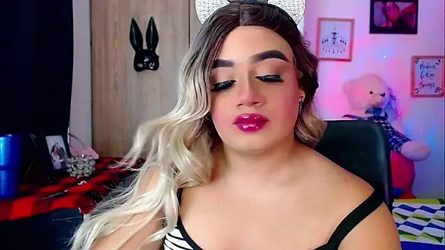 Amber_bigdick22 live sex cam