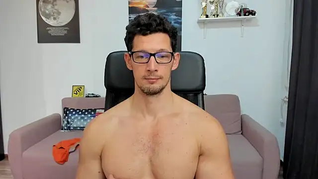 BrutusK08 live sex cam