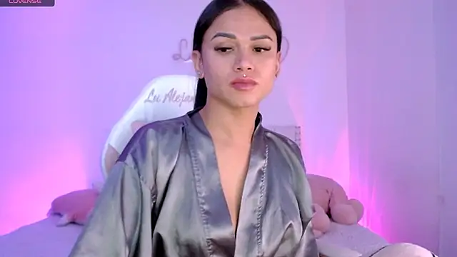 alee_lenoxx live sex cam