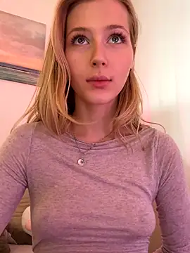 LunaRase live sex cam