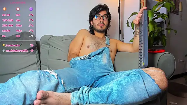 Ackerman_Eren_ live sex cam