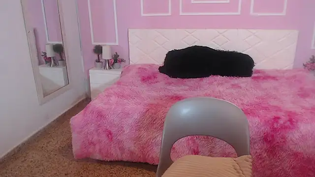 BellaSky4 live sex cam