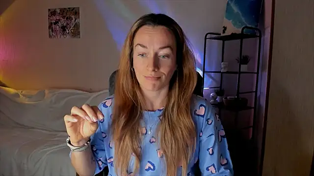 RebeccaMartinez live sex cam