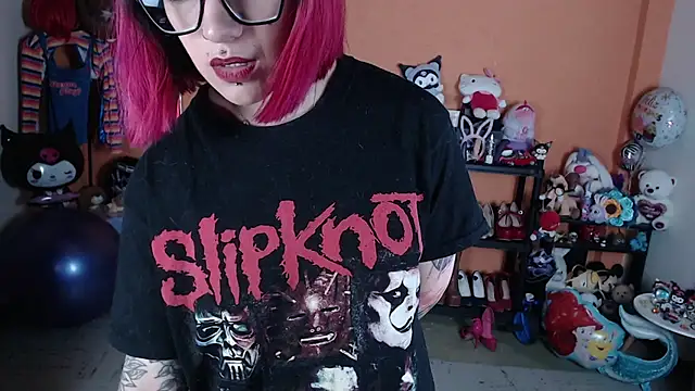 MissMiia2 live sex cam