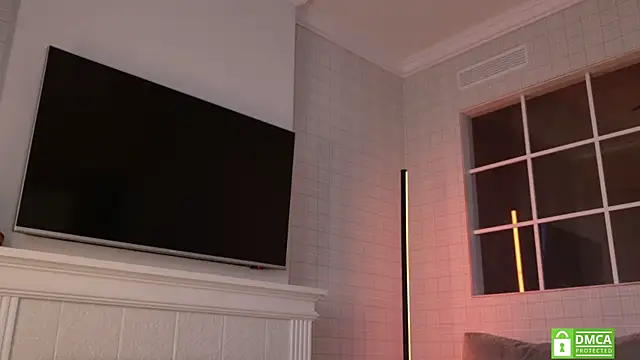 WelliCaren live sex cam