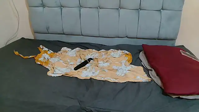 curveAss222 live sex cam