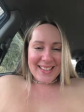 Mona_Plus live sex cam