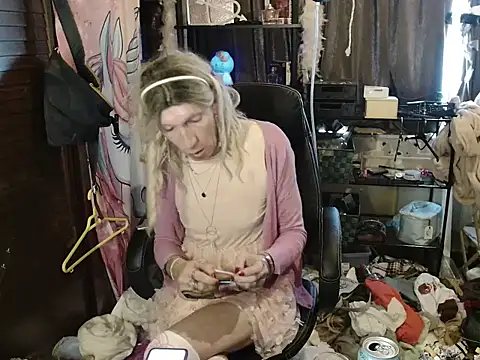 Ombeline1 live sex cam