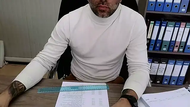 Evasionee live sex cam