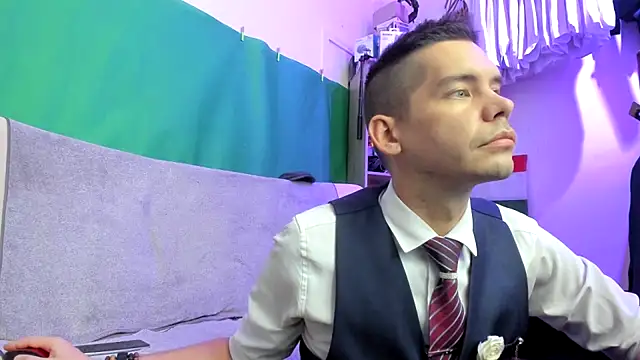 viraglaci18@xh live sex cam