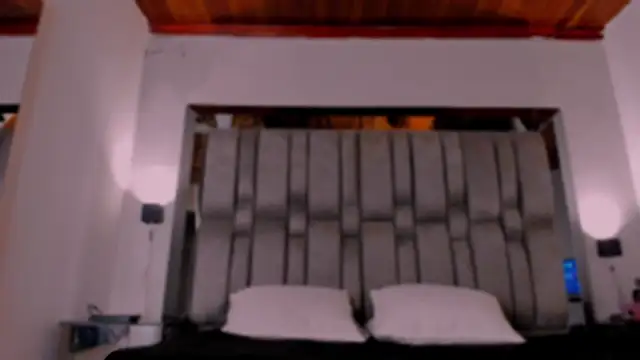 NikkySmiith live sex cam