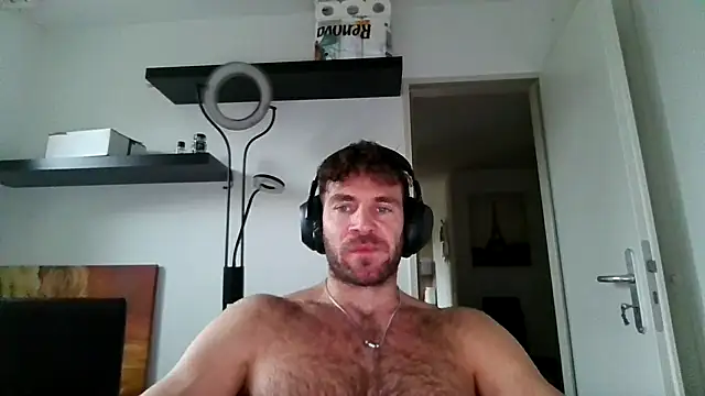 alpha-hunk live sex cam