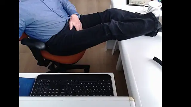 dutchpornking live sex cam