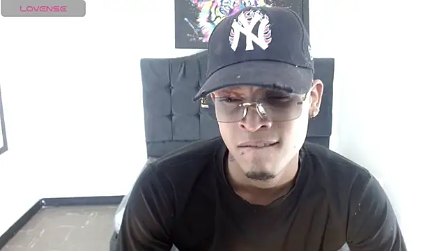 Isaacas_ live sex cam