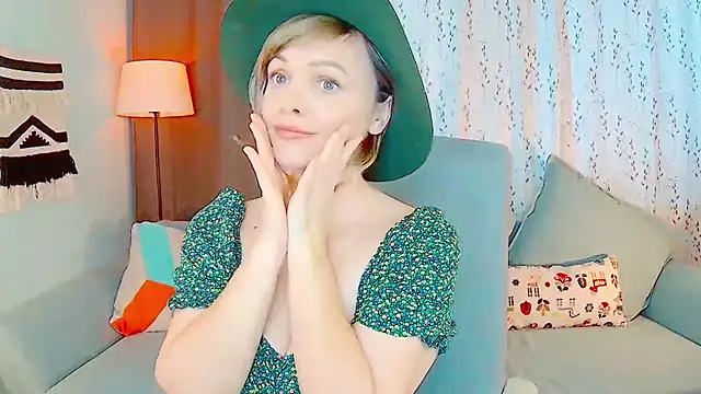 SweetEye live sex cam