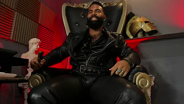 BeardAndrew live sex cam