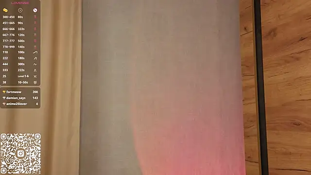 BlushinBloom live sex cam