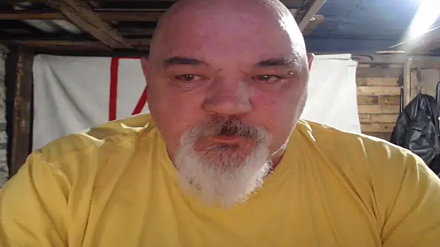 Newfiesausage1972 live sex cam