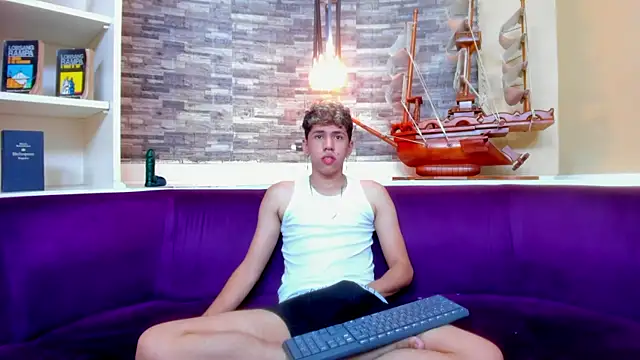 PoisonGuys live sex cam