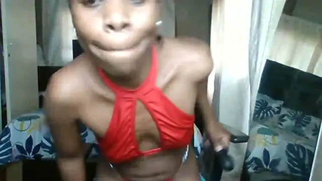 QUEENMANDYY live sex cam