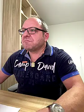 coupleLatinaLovers live sex cam