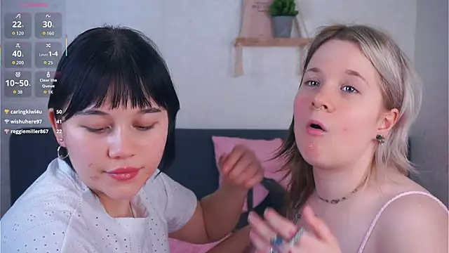 EviaVanveen live sex cam