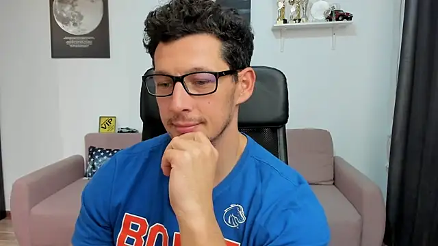 BrutusK08 live sex cam