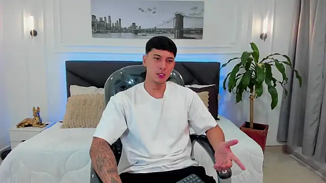 Damian23__ live sex cam