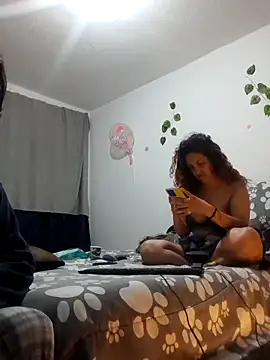 jeans_and_emma live sex cam