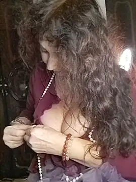 GypsyEsmeralda live sex cam