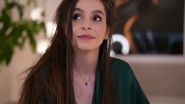 DoviaClaire live sex cam