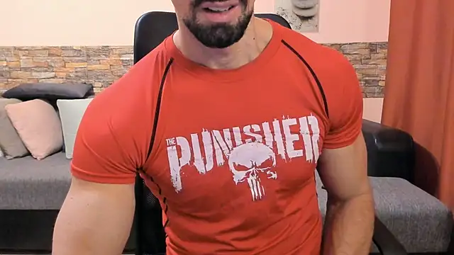 HotHunkTrainer live sex cam