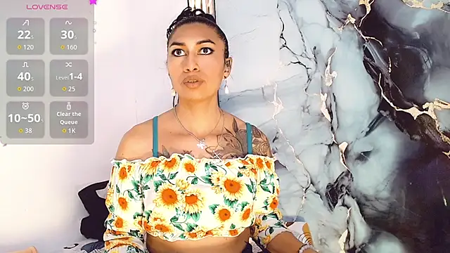 khiara_moretti live sex cam