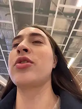 Holly_Play live sex cam