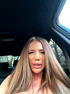 NicollleDiamondd live sex cam