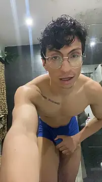 ApoloCruz live sex cam