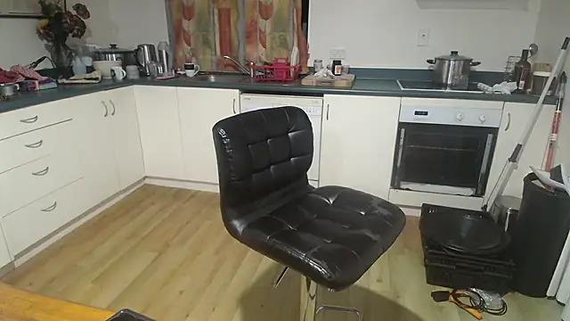 Mattsroom live sex cam