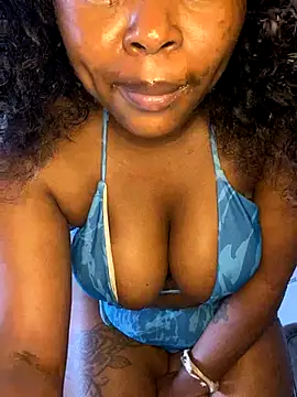 DiamondGoddes live sex cam