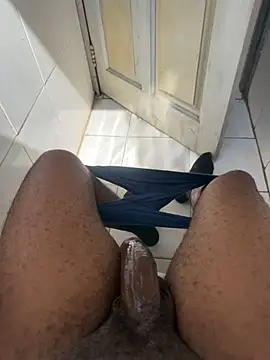 Black-mamba-madingo live sex cam