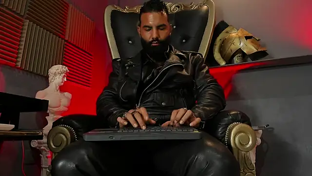 BeardAndrew live sex cam