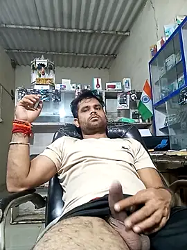 Priynkarani live sex cam