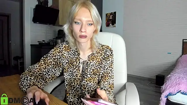 _Alice_Kitty live sex cam