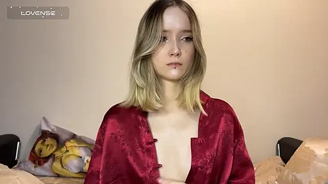 SoftcoreAlly live sex cam