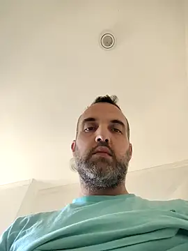 leon3875 live sex cam