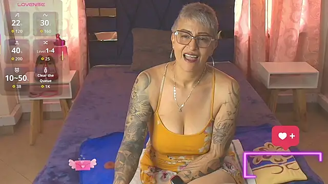 Charlotte__Gray live sex cam